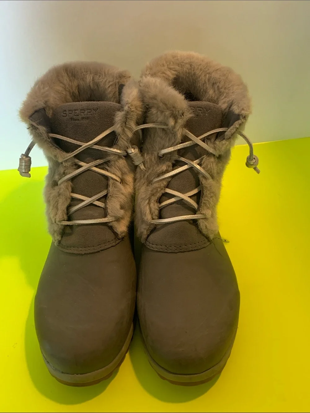 Sperry Women's Gray Faux-Fur Lace-Up Winter Boots Size 10